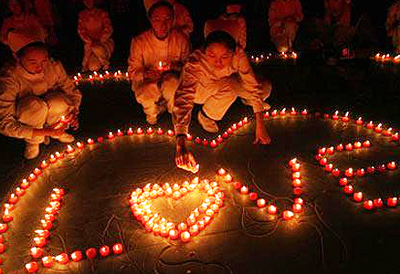 Trung Quốc tưởng niệm nạn nhân động đất